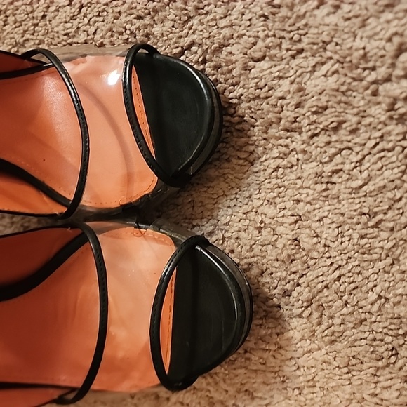 VIA SPIGA BLACK AND CLEAR HEELS - Picture 11 of 14